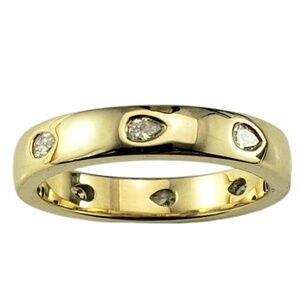 14 Karat Yellow Gold and Diamond Wedding Band Ring Size 6.75 #18843